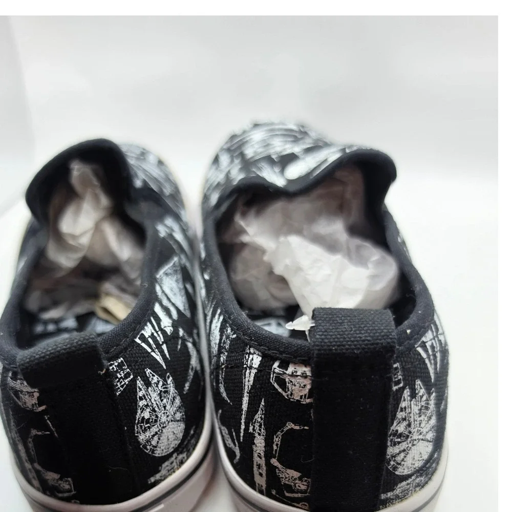 Star Wars Mens Slip On Canvas Sneakers Millennium Falcon X-Wing Black White 11